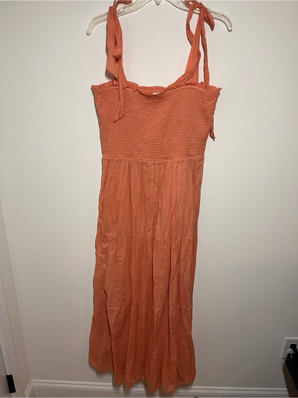 Wilfred Coral Tie-Shoulder Smocked Maxi Dress